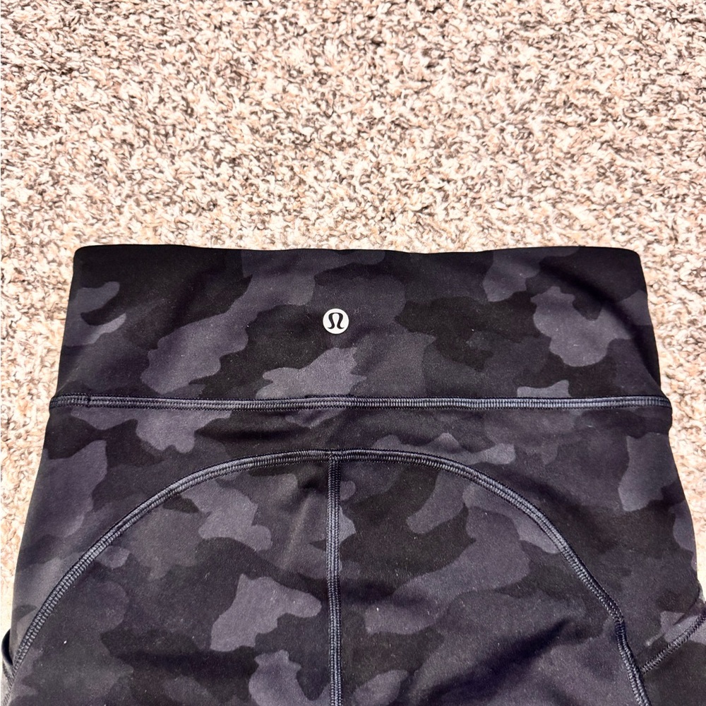 Lululemon Black Camo Leggings with pockets